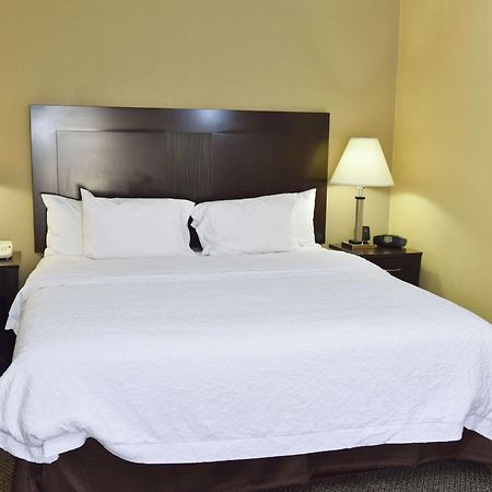 Hampton Inn & Suites Alexandria Exteriér fotografie
