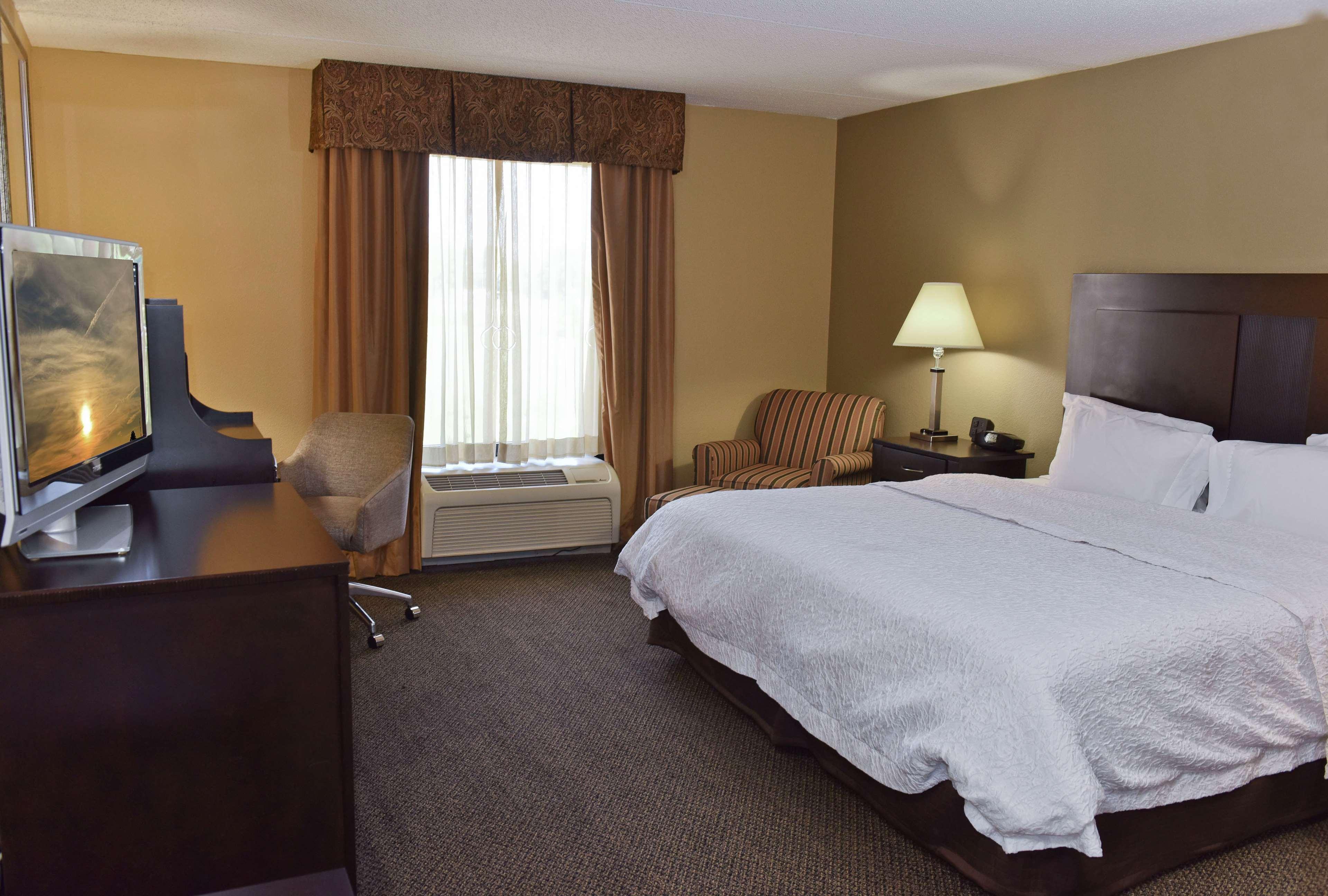 Hampton Inn & Suites Alexandria Exteriér fotografie