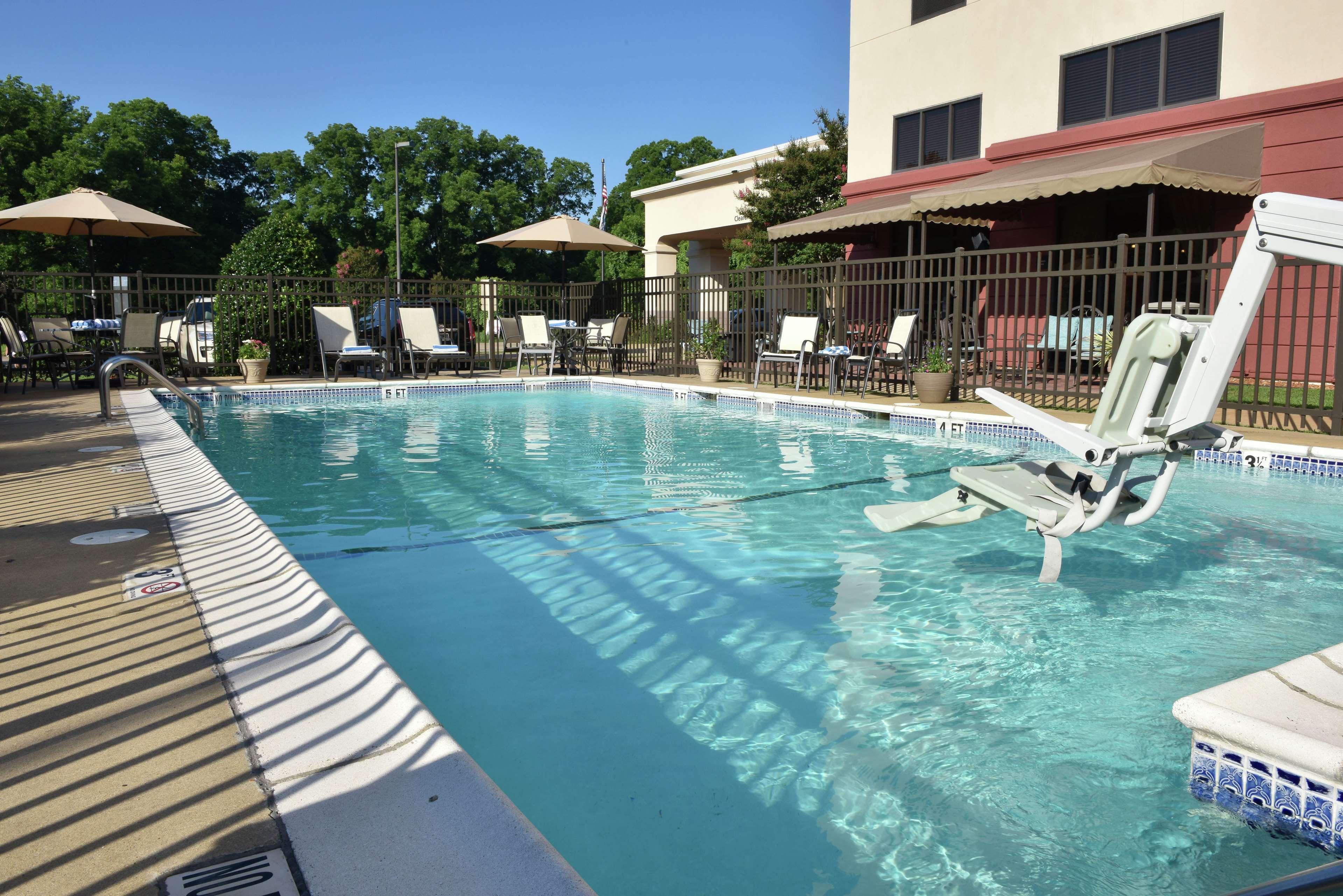 Hampton Inn & Suites Alexandria Exteriér fotografie