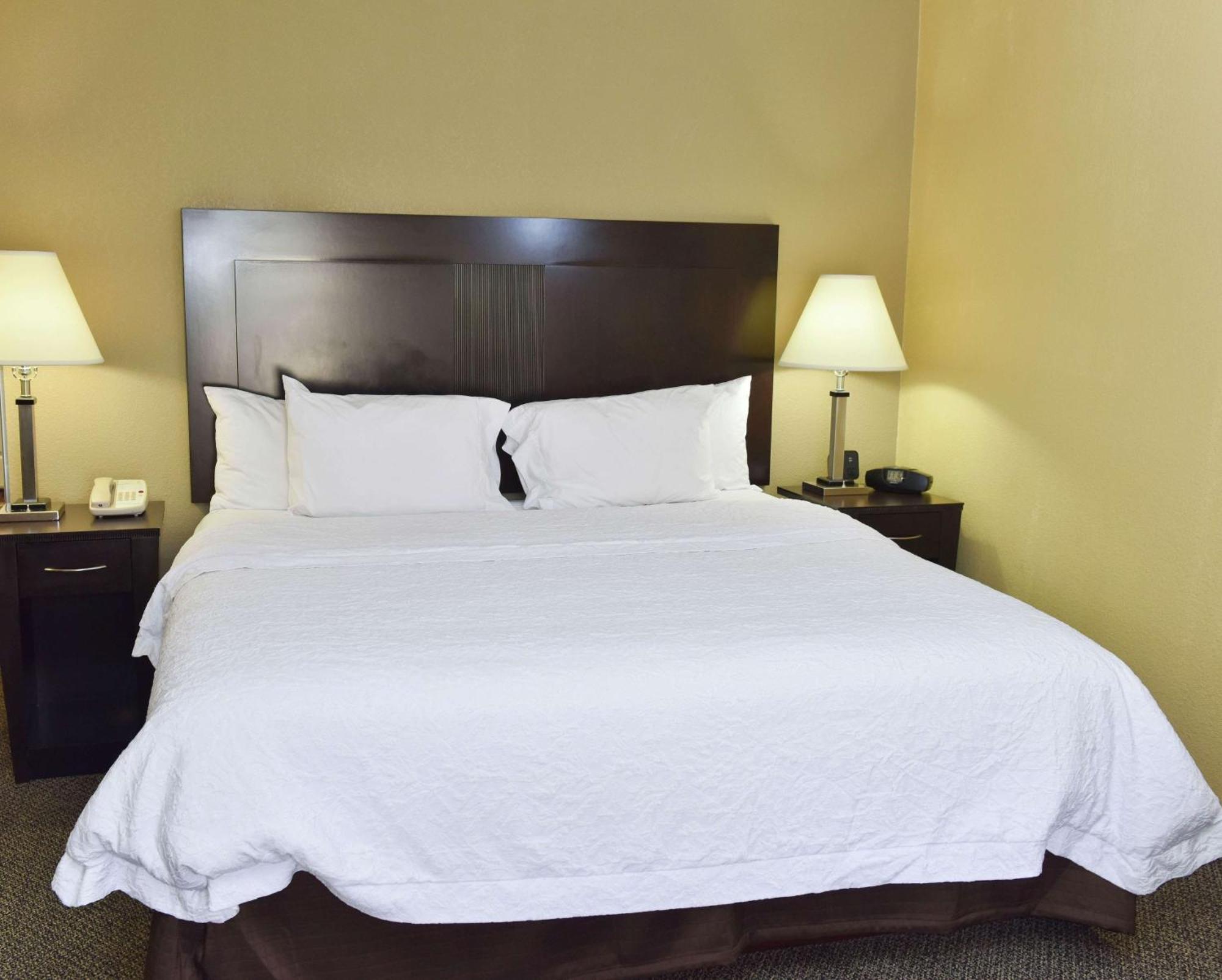 Hampton Inn & Suites Alexandria Exteriér fotografie