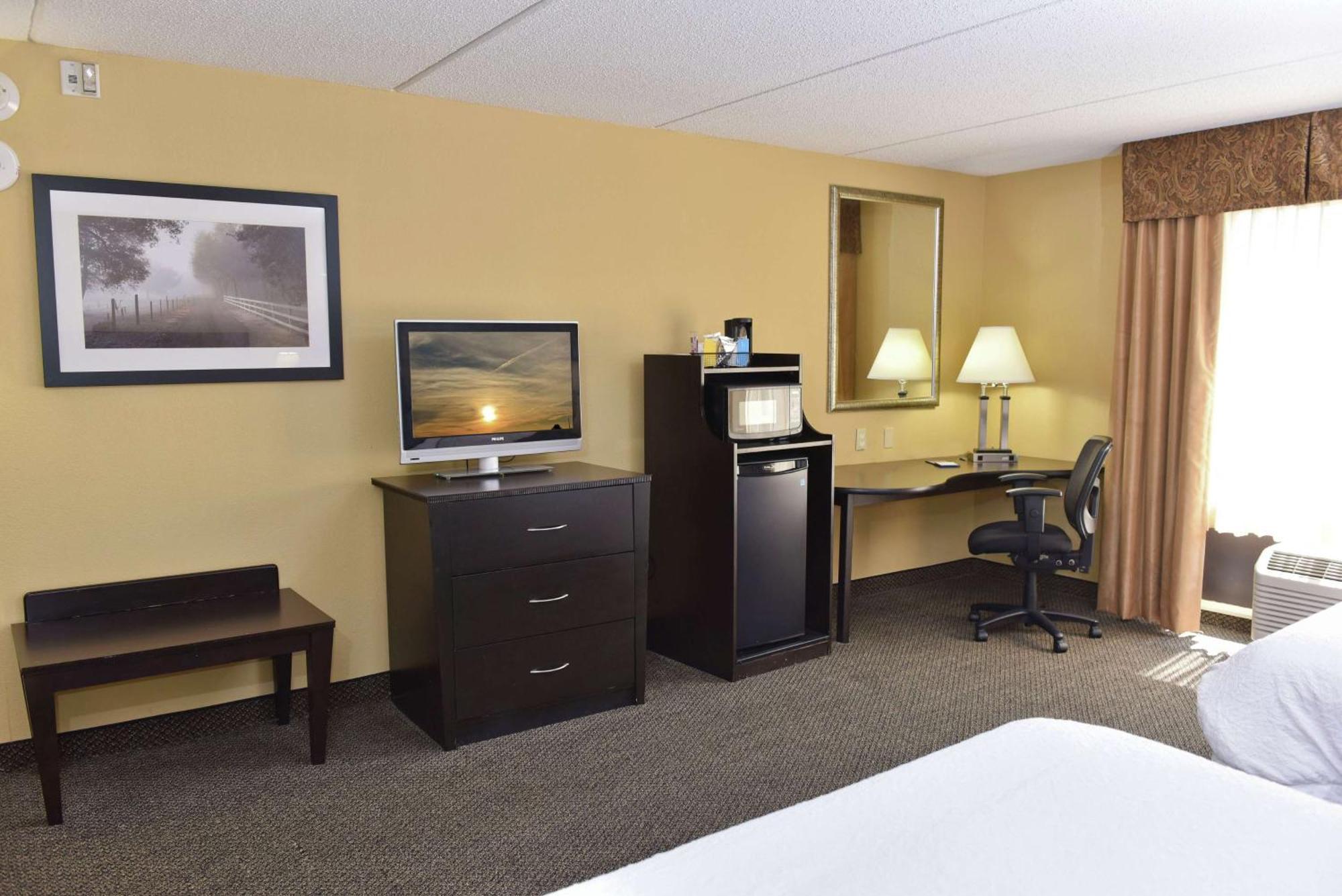Hampton Inn & Suites Alexandria Exteriér fotografie